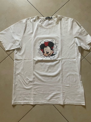 Omerta white T-shirt XXL like new with impressive design