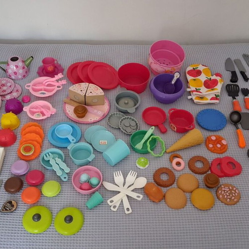 Children's kitchen set used, large pack with plastic food 50+ pieces