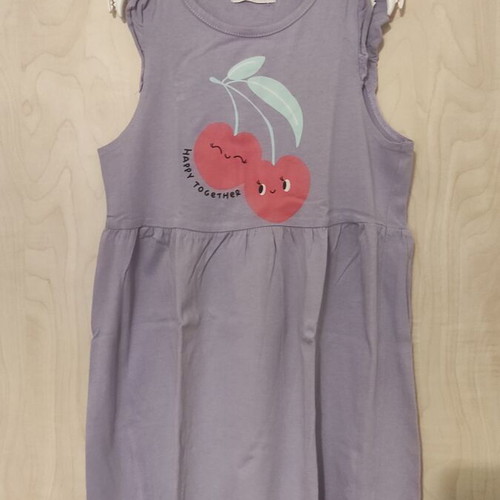 Purple dress for 8-year-old girl like new