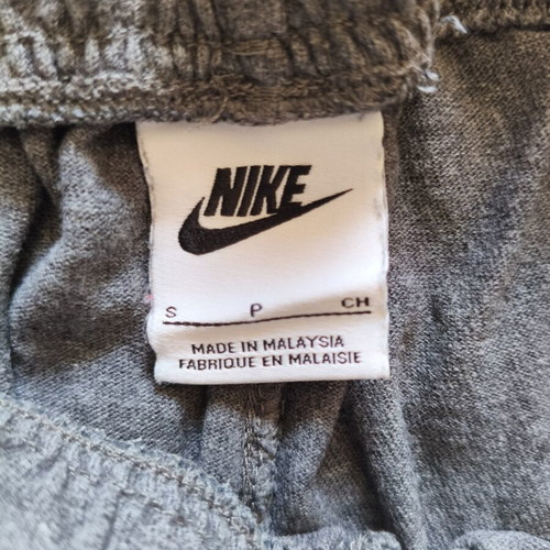 Nike shorts S, grey