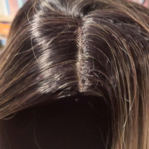 Realistic women's synthetic wig 80 cm long new