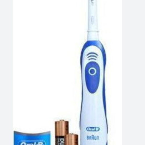 Oral-B Pro Battery Precision Clean Electric Toothbrush White
