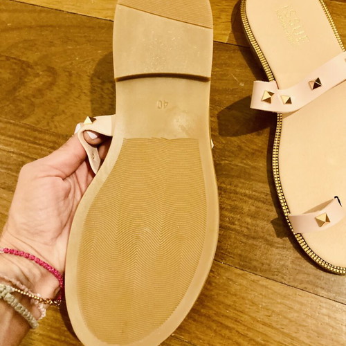 Issue Fashion pink pastel sandals new with gold studs