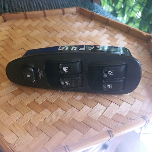 KIA Sephia window switch like new