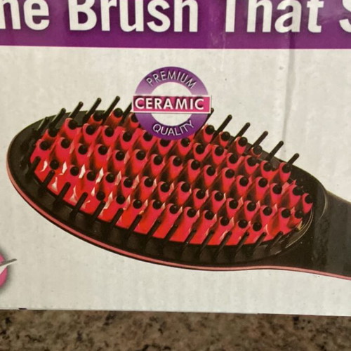 Electric hairbrush like new with 3D ceramic bristles and LCD screen
