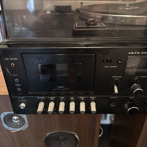 Vintage Trident sound system used, needs repair, moderate wear