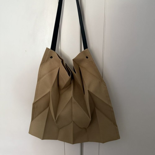 Canvas shoulder bag beige brand new