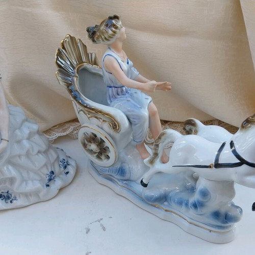 Porcelain set like new, ballerina and carriage decorations