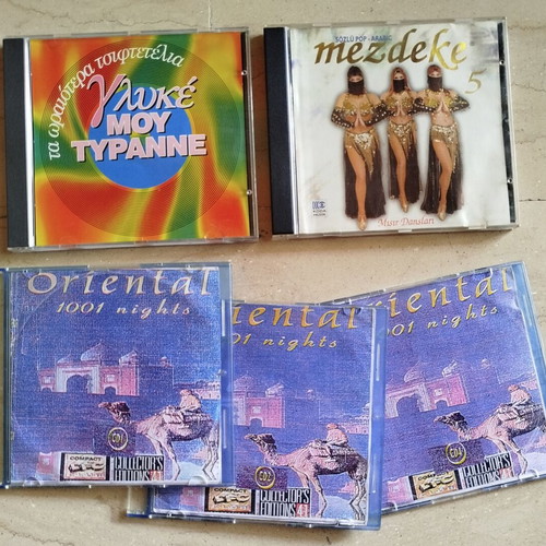 Pack of 5 CDs oriental music and tsiftetelia used