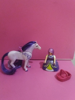 Playmobil 6167 Princess Viola with horse figure