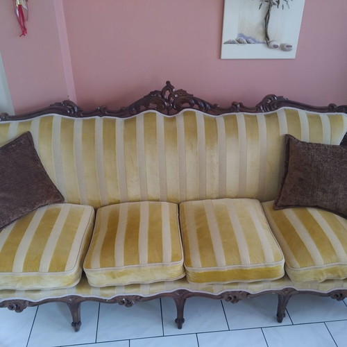 HANDMADE SOFA