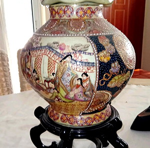 Handmade satsuma vase