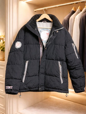 Angelo Litrico XL jacket like new, thick padded, black