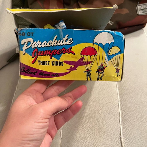 Parachute jumpers 70s-80s new pack of 65 with box