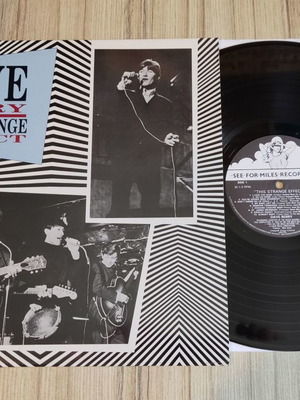 Dave Berry This Strange Effect LP употребяван, рок