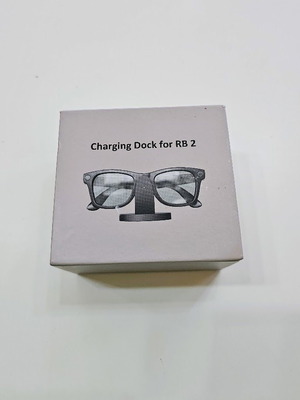 Зарядна станция за Ray-Ban Meta AI Smart Glasses нова, USB-C, LED