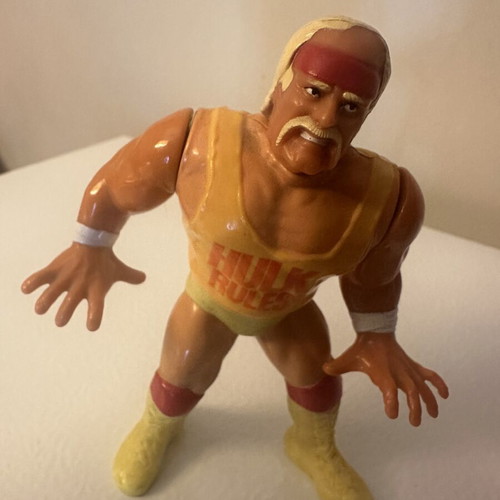 Ultimate Warrior and Hulk Hogan Hasbro Series 1 figures 1990 like new