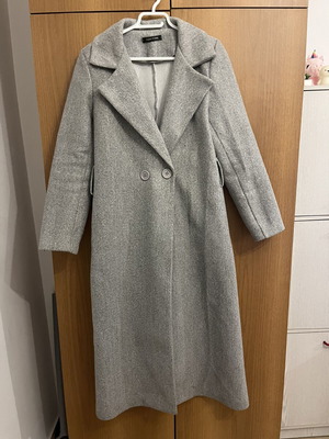 Styled in Italy Gray Long Coat size L like new