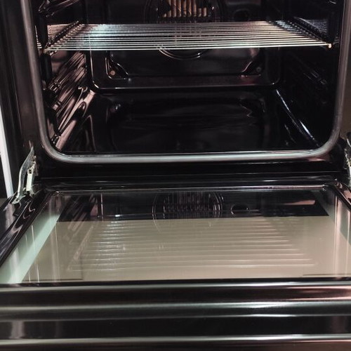 Indesit Ceramic Stove like new, fully functional