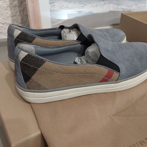 Burberry sneakers stone blue new, suede gray blue