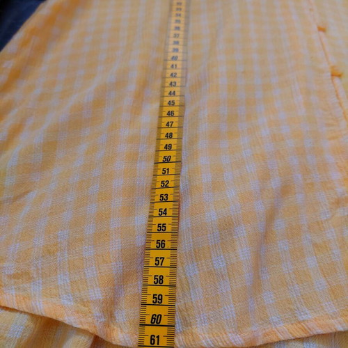Yellow blouse like new, medium size, lightweight fabric