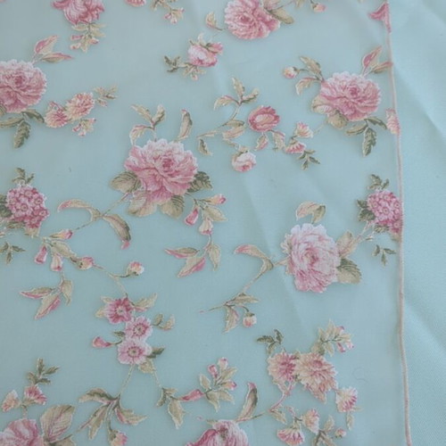 Organza Table Runner 128x48 like new