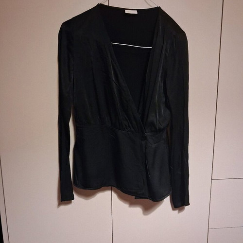 Satin shirt Vila black like new, button closure