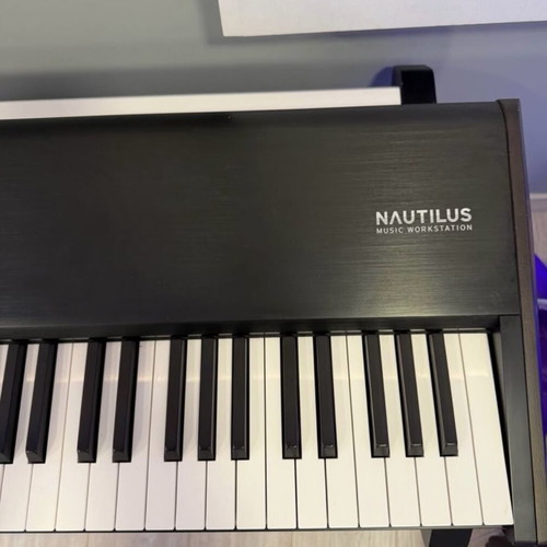 Korg Nautilus 88 like new