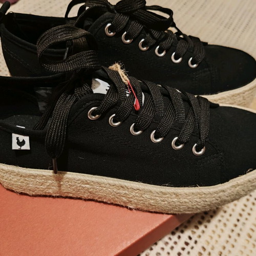 Walk In Pitas athletic sneakers new, black and beige espadrilles size 39