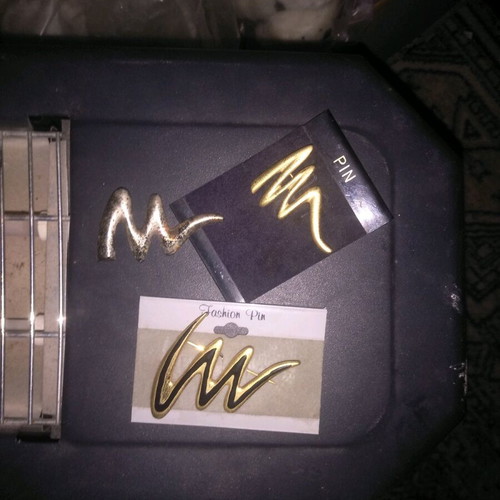Pins new, set of 3, gold and silver colors