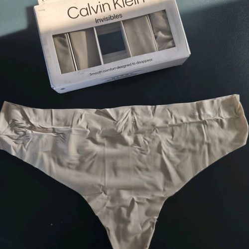 Calvin Klein lingerie new, size XL, white cream color