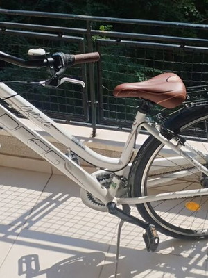 Drag Glide 28" city bike, white, aluminum and steel, 18-speed