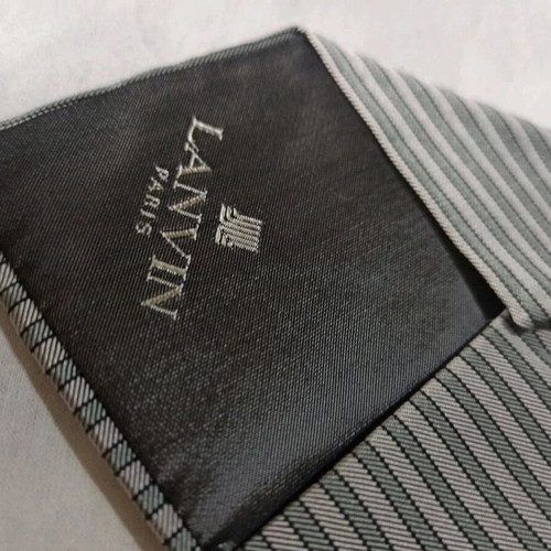 Lanvin Paris 100% Pure Silk Tie, grey silver diagonal stripes