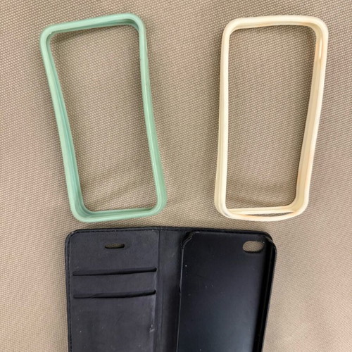iPhone 4/4s cases set used, 2 silicone bumpers and 1 flip wallet