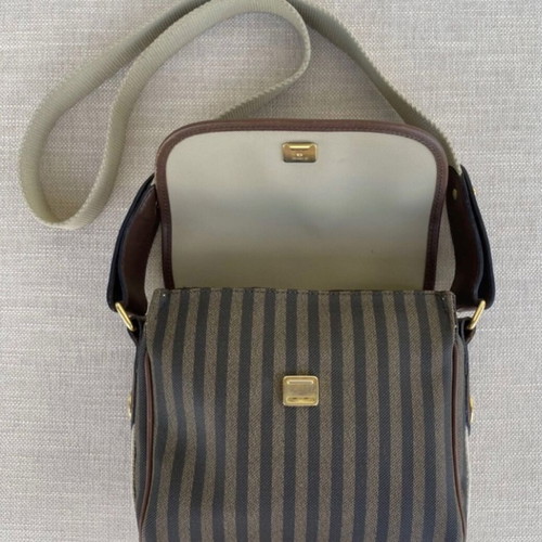 Laura Biagiotti leather shoulder bag used, beige brown
