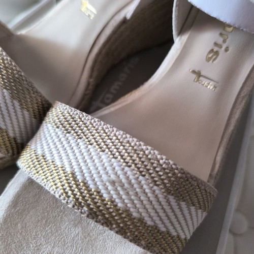 Tamaris platform sandals beige new
