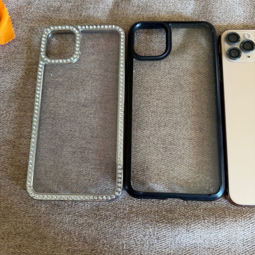 iPhone 11 Pro Max 256GB used, beige, like new
