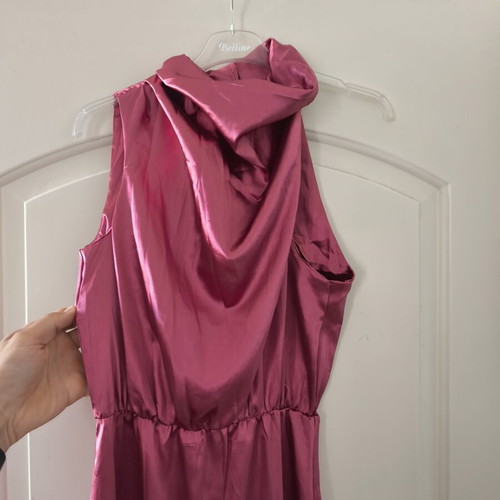 Satin dress, lightweight fabric, length 138cm, chest 35-45cm, elastic waist