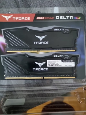 16GB DDR4 RAM T Force Delta RGB σαν καινούργιο