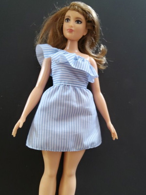 Barbie Fashionistas doll like new