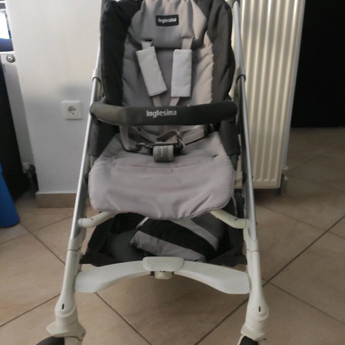 Inglesina stroller like new with footmuff and waterproof cover