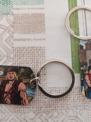 Keychains pack of 2 with Mark, Blek, Zagor, Mickey, new