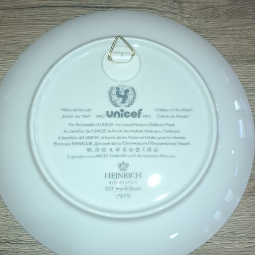 Unicef Heinrich Germany decorative plate like new, high-quality porcelain