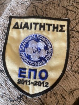 Επίσημο έμβλημα διαιτητή της Ελληνικής Ποδοσφαιρικής Ομοσπονδίας 2011-2012 σαν καινούργιο