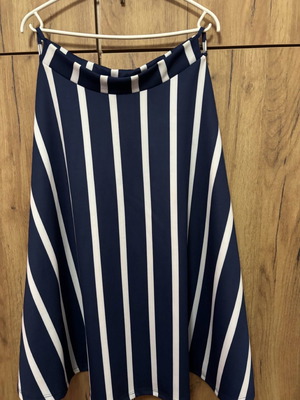 Midi skirt used, blue striped with elastic waist