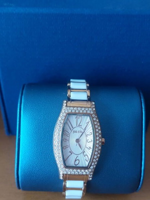 Folli Follie women's watch with rhinestones like new, white and gold