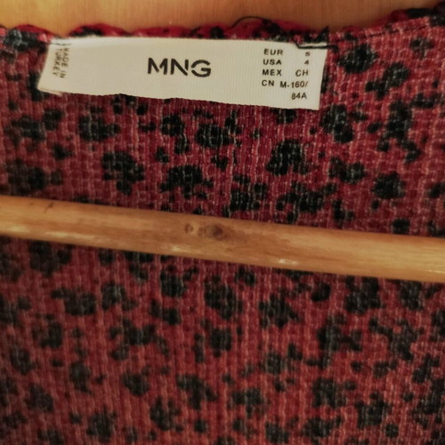 Mango blouse with deep neckline, size S, new, black and red