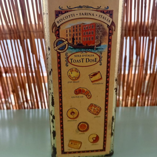 Vintage airtight food tin used