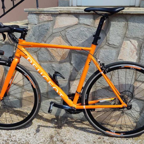 Peugeot R15 28" road bike, size 56, like new