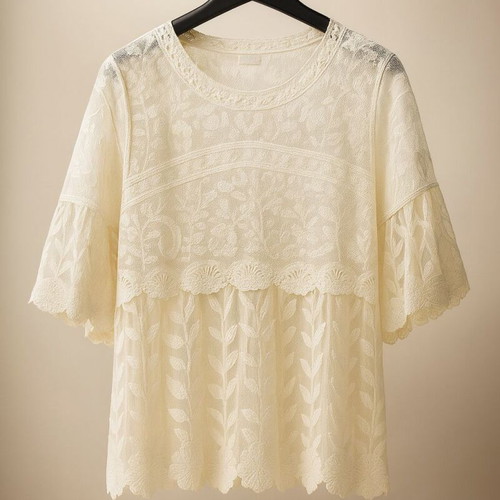 Ecru lace blouse new with embroidered flowers, size Large